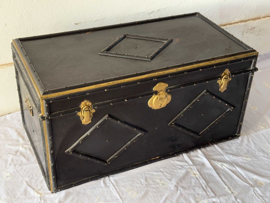 Baú  Madeira  +80Anos