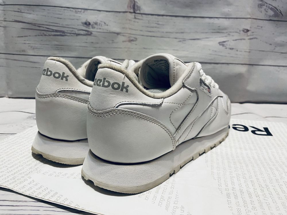 Кожаные кроссовки Reebok classic оригинал, белые