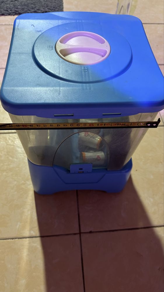 Comedor automatico