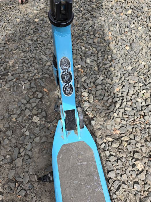 Продам електро самокат дитячій