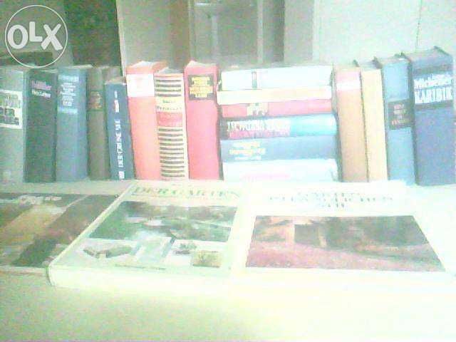 Livros revistas alemãs inglesas portuguesas