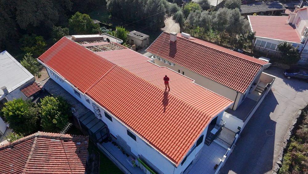 Telhados Performance  


- Retirada de Amianto
-