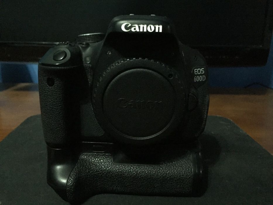Máquina Canon 600D
