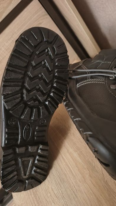 Робочі черевики фірми талан розмір 42 з захистом