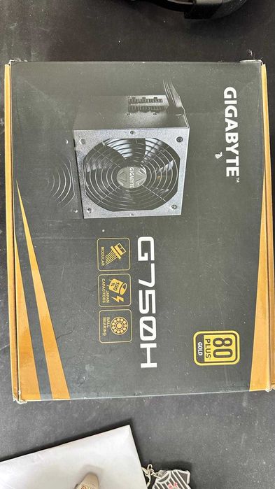 Fonte Alimentação PC Gigabyte G750H 80 Plus Gold
