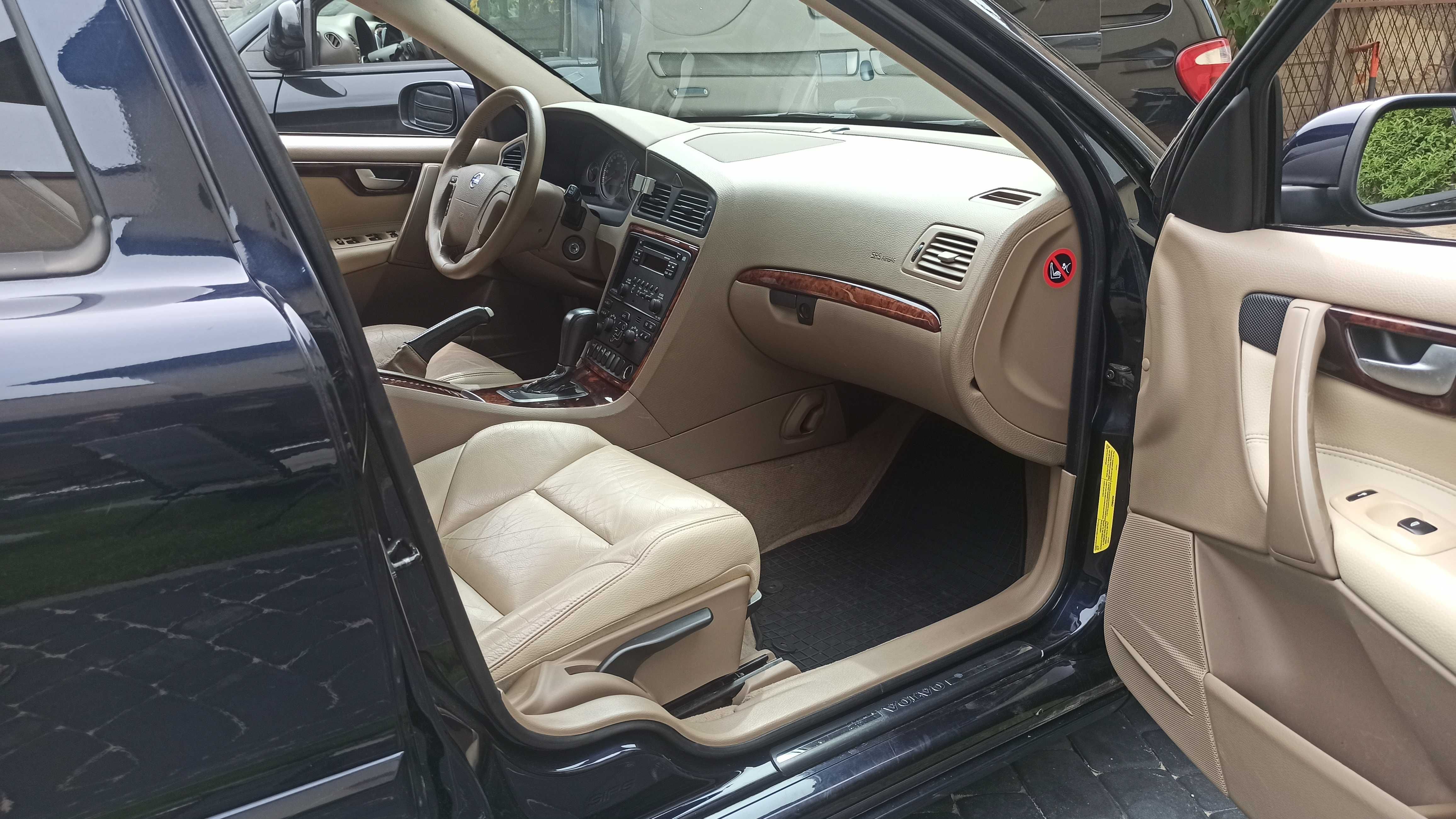 Volvo V70 2.4d5 Super stan