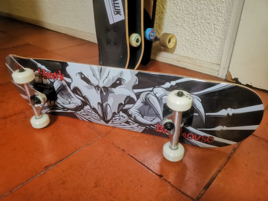 Skateboards novos Birdhouse, Santa Cruz, Tony Hawk, etc