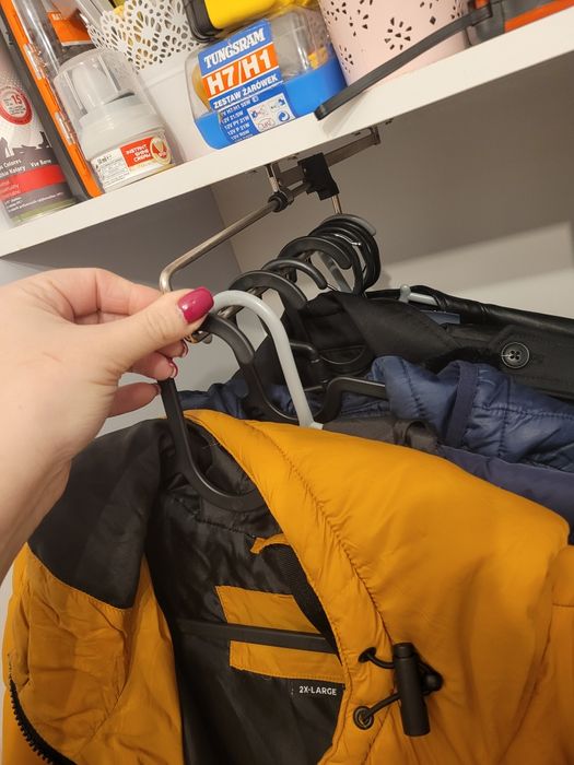 Wąska szafa do przedpokoju wys. 180, szer. 50 ,gł. 35