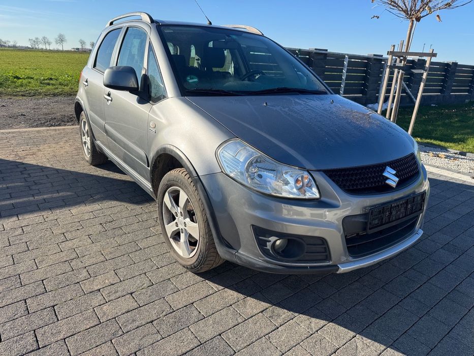 Suzuki SX4 4x4*klimatronik*hak*ALU*Multifunkcja*podgrzewane fotele