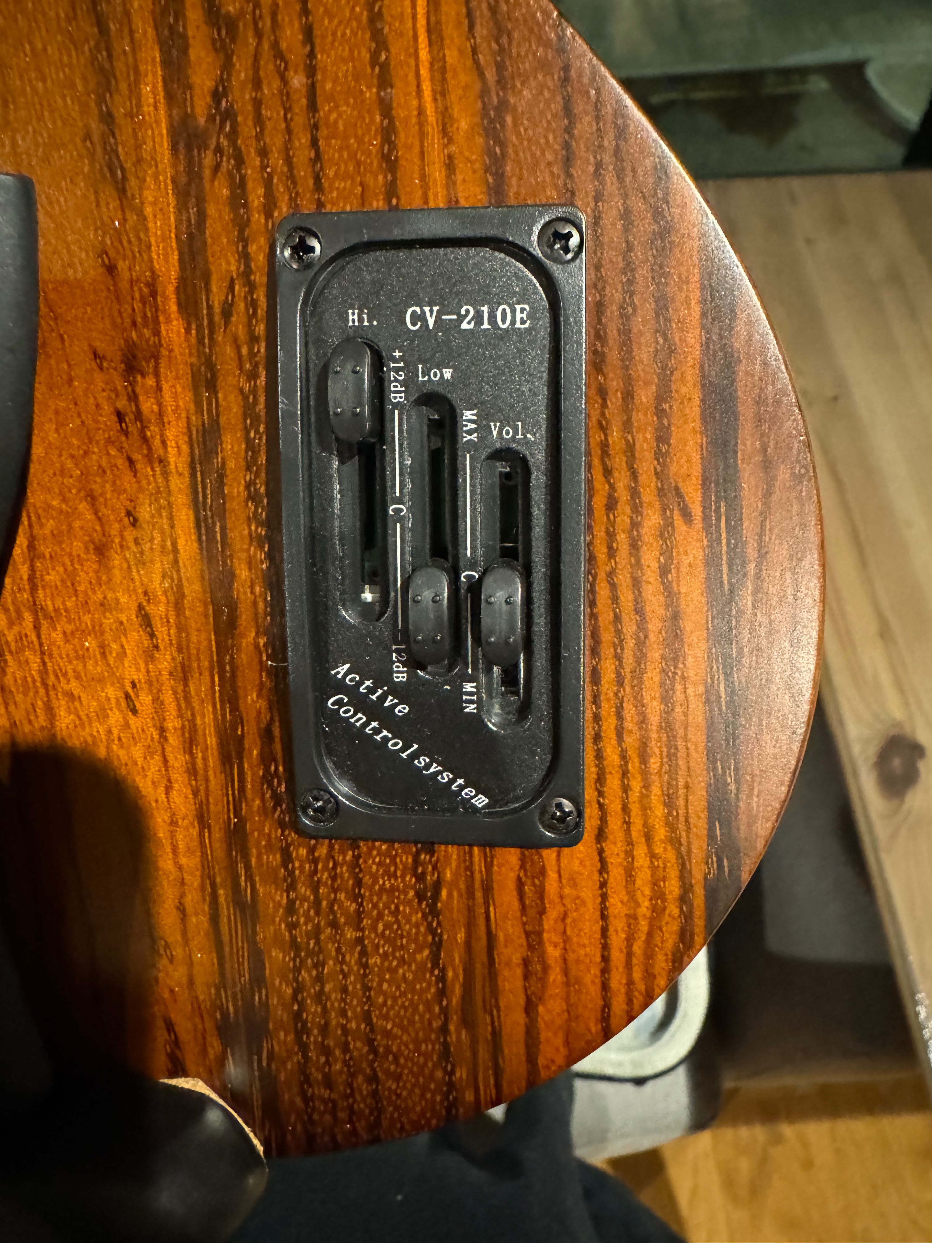Скрипка з футляром Hidersine HEV3 Electric Violin (Велика Британія)