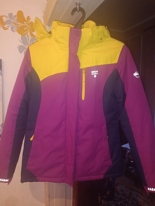 Продам жіночу термо куртку