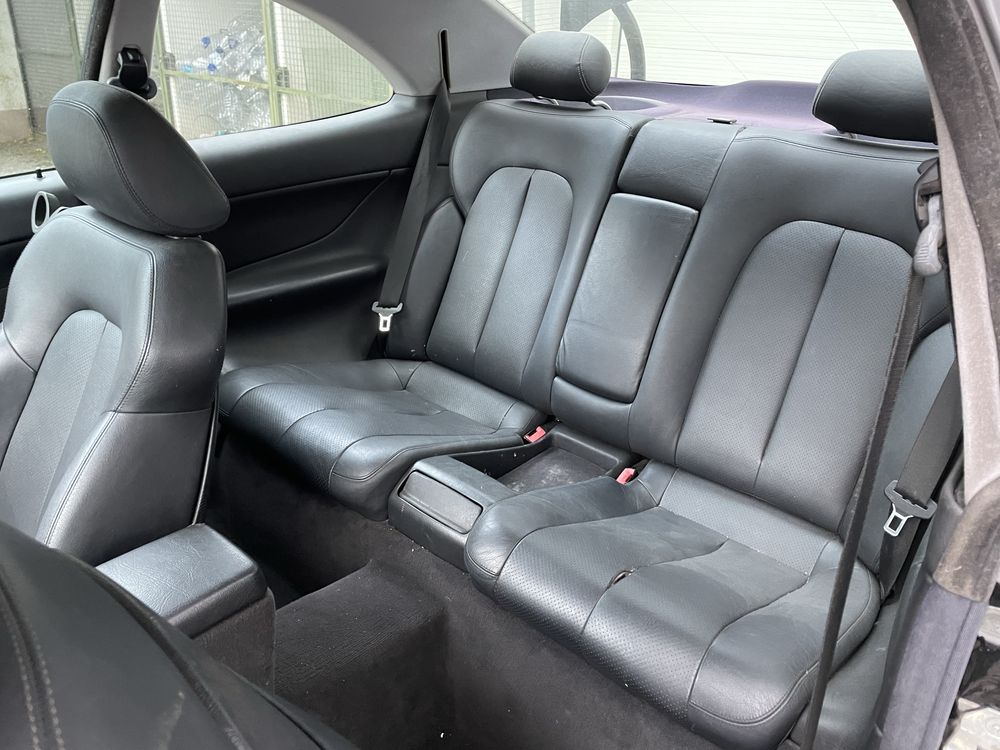 interior mercedes clk w208