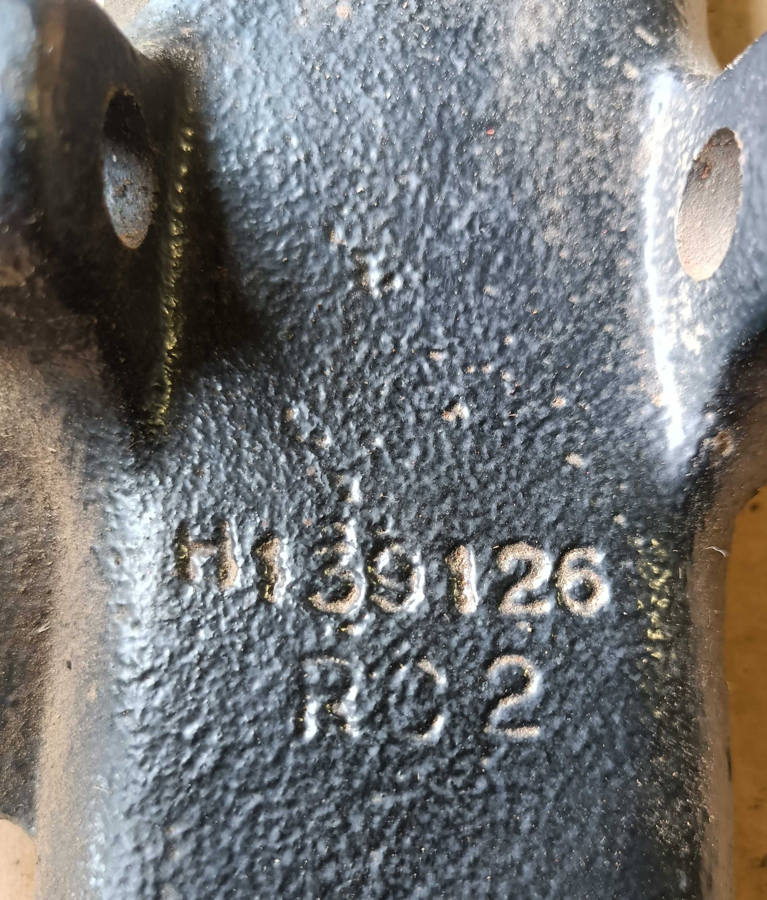 Aplikator nawozu suchego kompletny John Deere prawy H139126, A52442