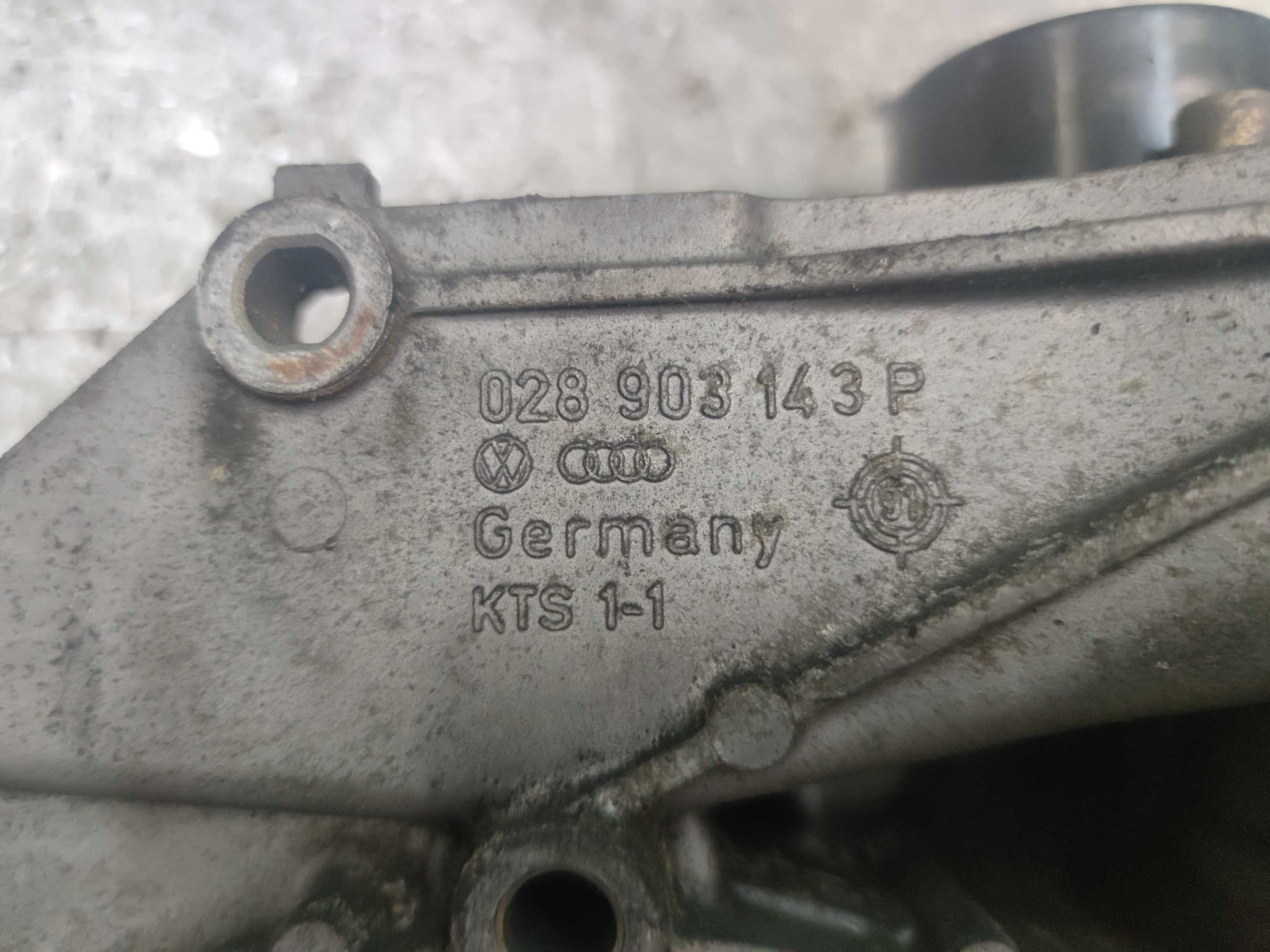 VW Golf III 1.9 TD Łapa Wspornik Mocowanie