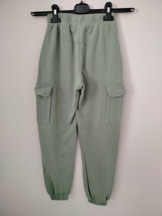 Spodnie dresowe bojówki H&M rozmiar 140