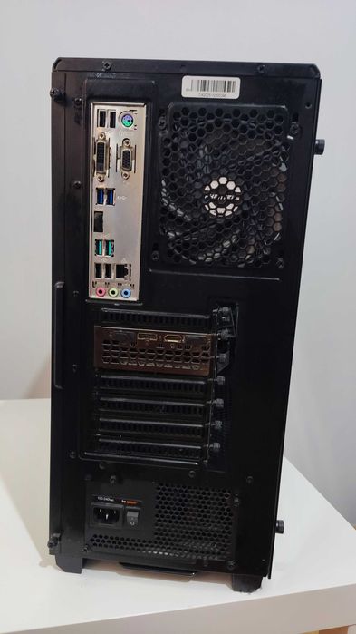 Komputer PC GTX 1660 SUPER i5-9400F 32 GB RAM 1 TB + 256 GB Windows 10