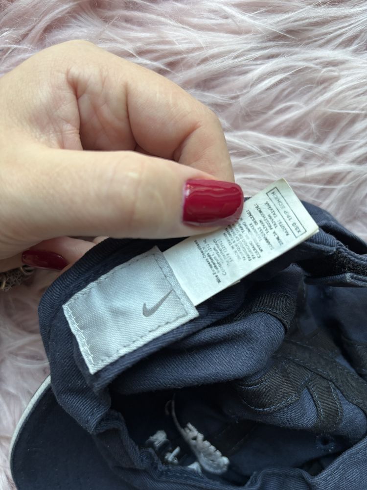 Nike Air czapka z daszkiem dziecięca