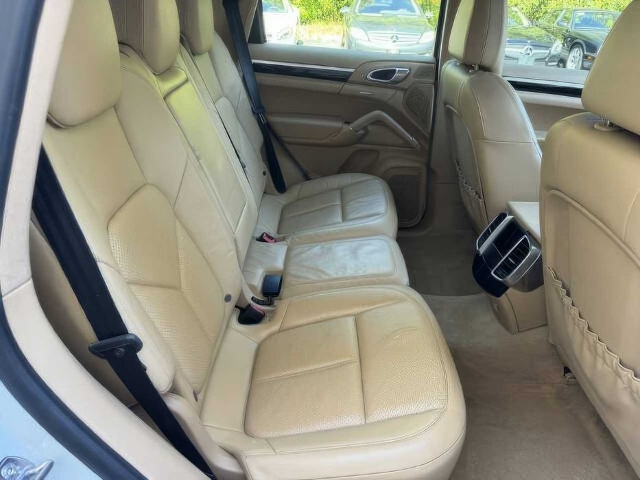 Porsche Cayenne Platinum      2014