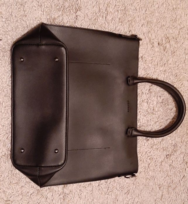 Czarna torebka ze skóry