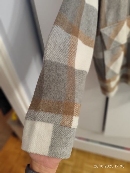 Kurtka damska w kratę