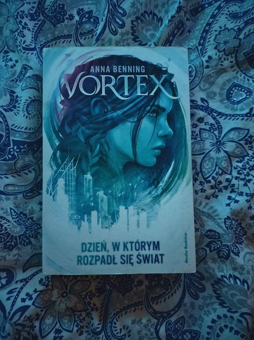 Książka ,,Vortex"