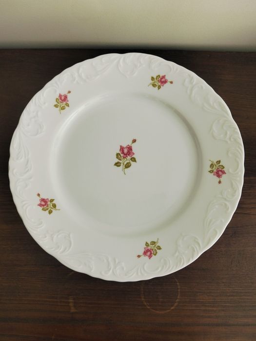 6 pratos rasos e 6 de doce, muito bonitos, da Spal, NOVOS