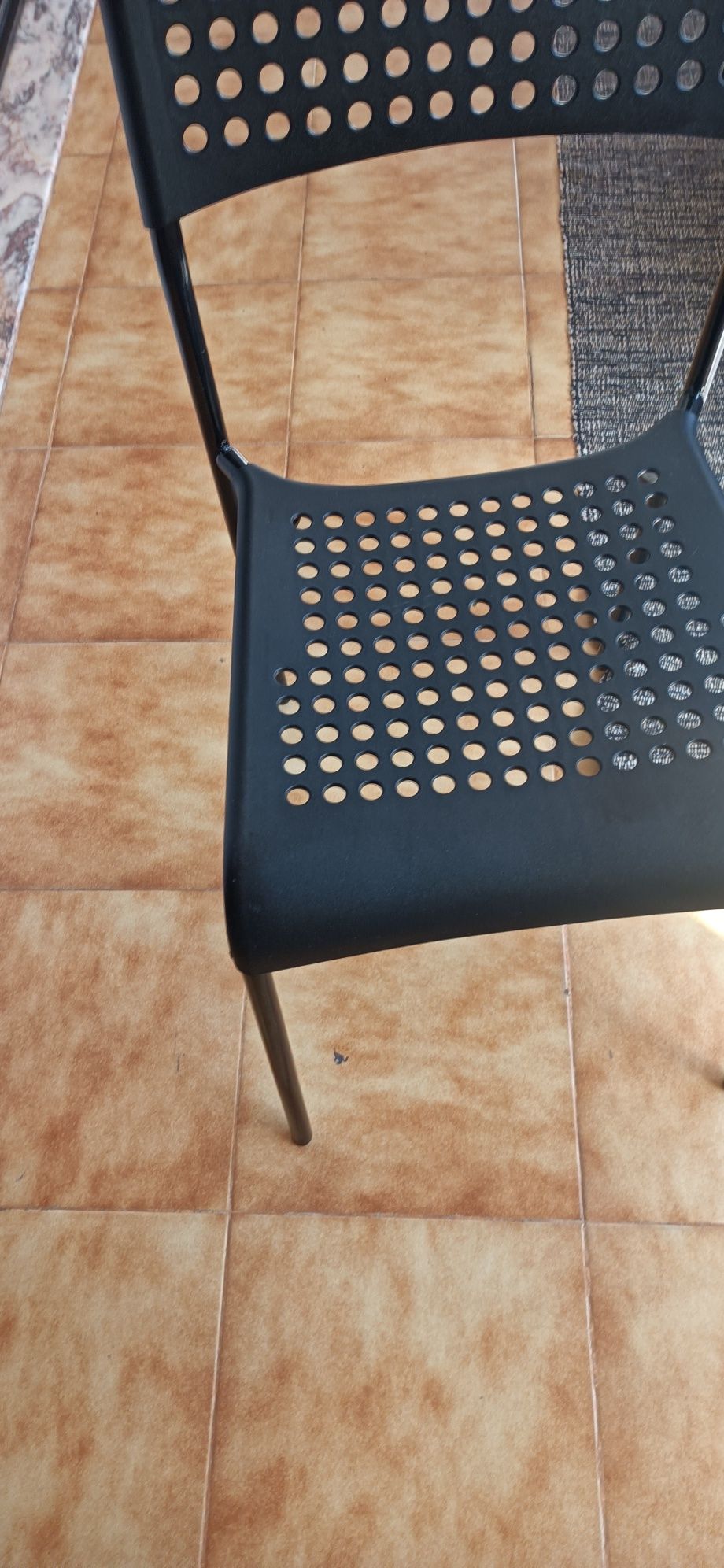 Mesa secretária / apoio + cadeira