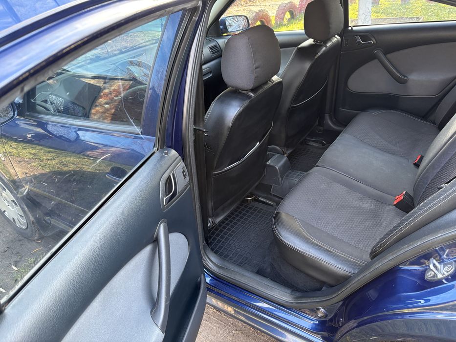 Продам Шкода Тур 1.6