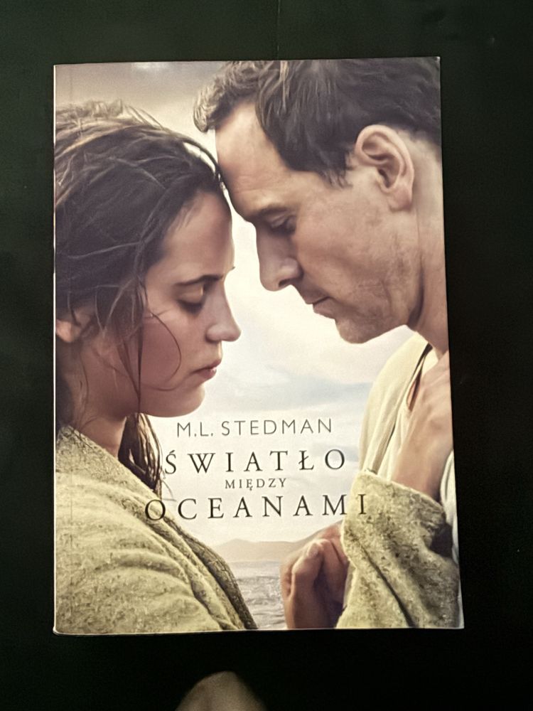 Światło między oceanami M. L. Stedman