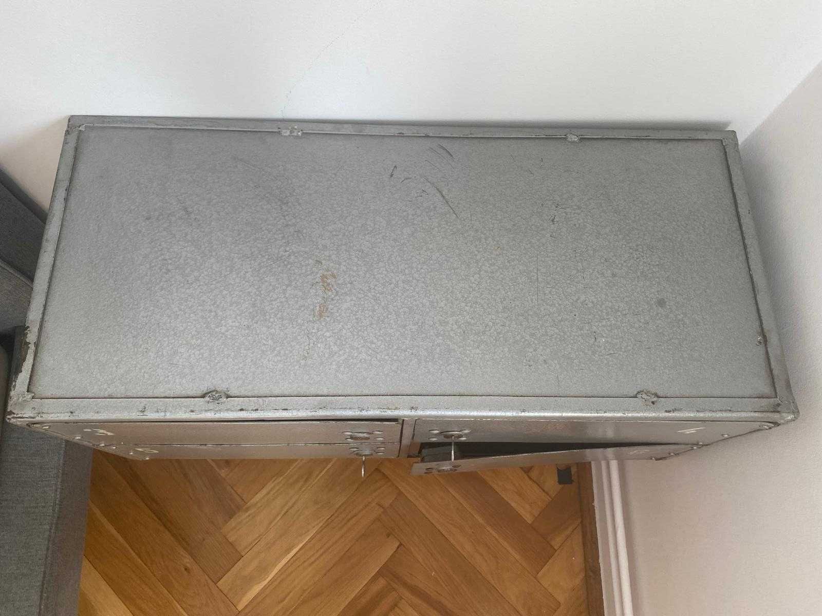 Szafka vintage policyjna metalowa, komoda