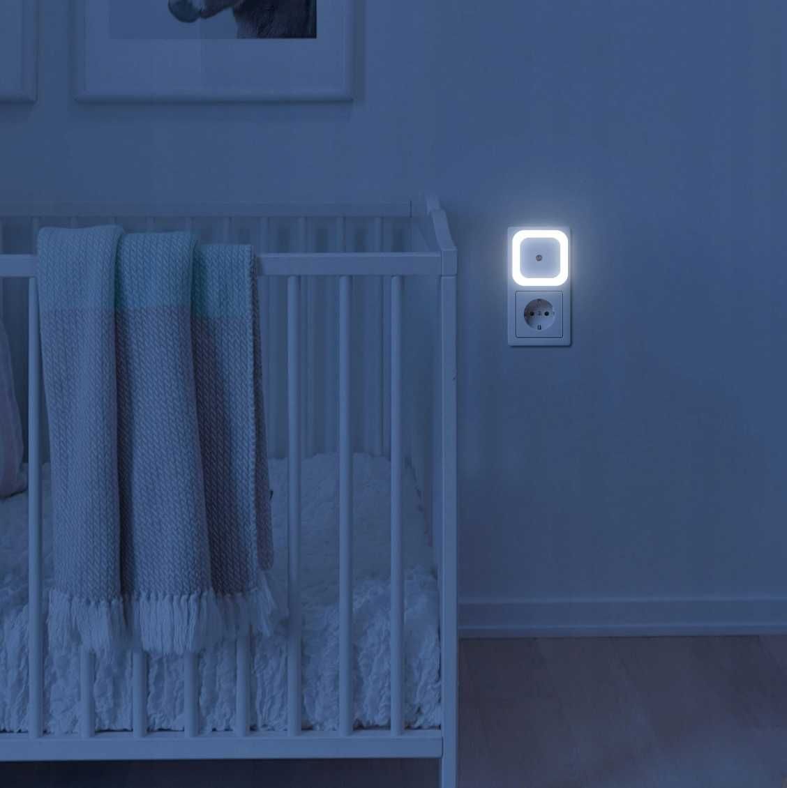 LAMPKA NOCNA LED z czujnik zmierzchu do kontaktu sypialni dla dzieci