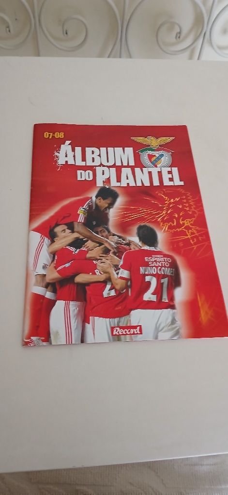 Álbum do plantel, Benfica, novo