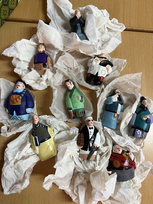 10 figuras chinesas pintadas mão