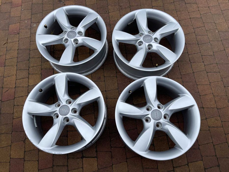 3619. Alufelgi 17" Audi A3 8V oryginalne 6.5J ET43 5x112 proste