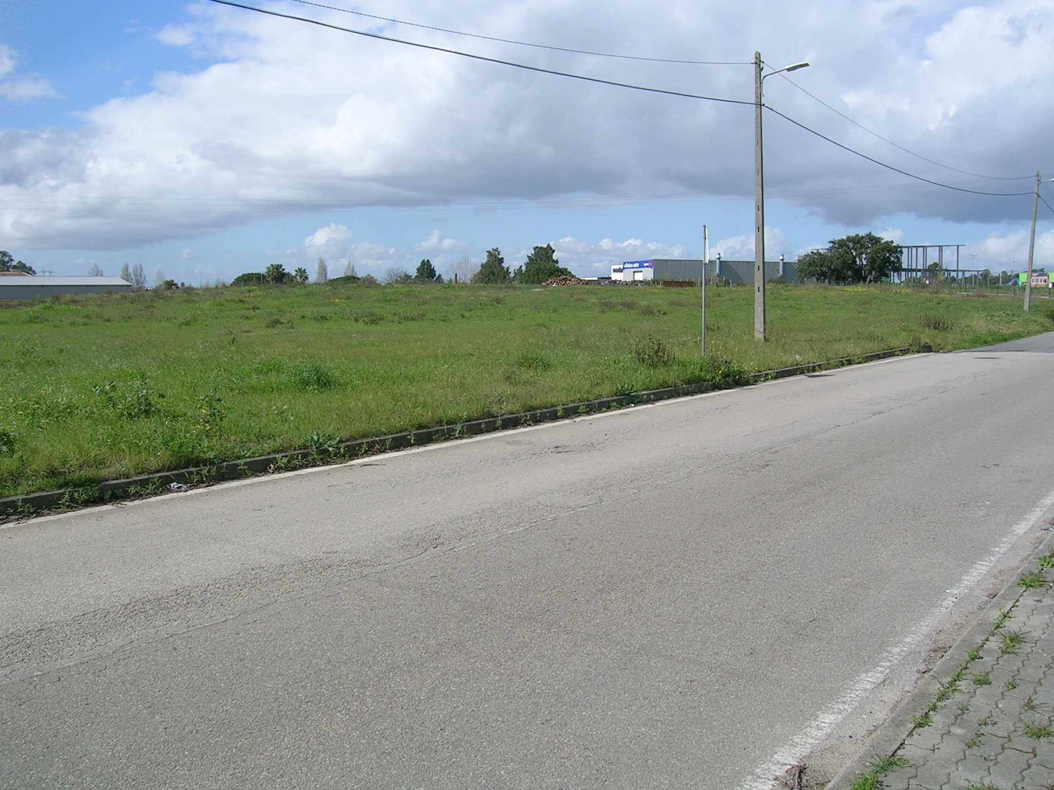 Terreno 13.500M2 viabilidade de construção de até 50%