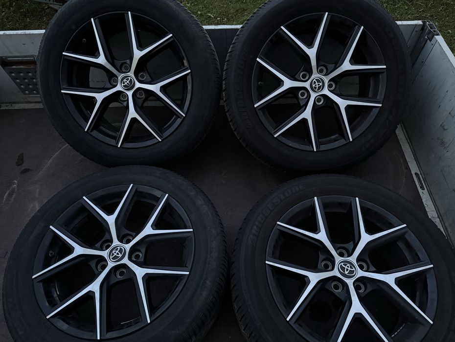 Koła 18 cali toyota rav4 opony letnie 235/55