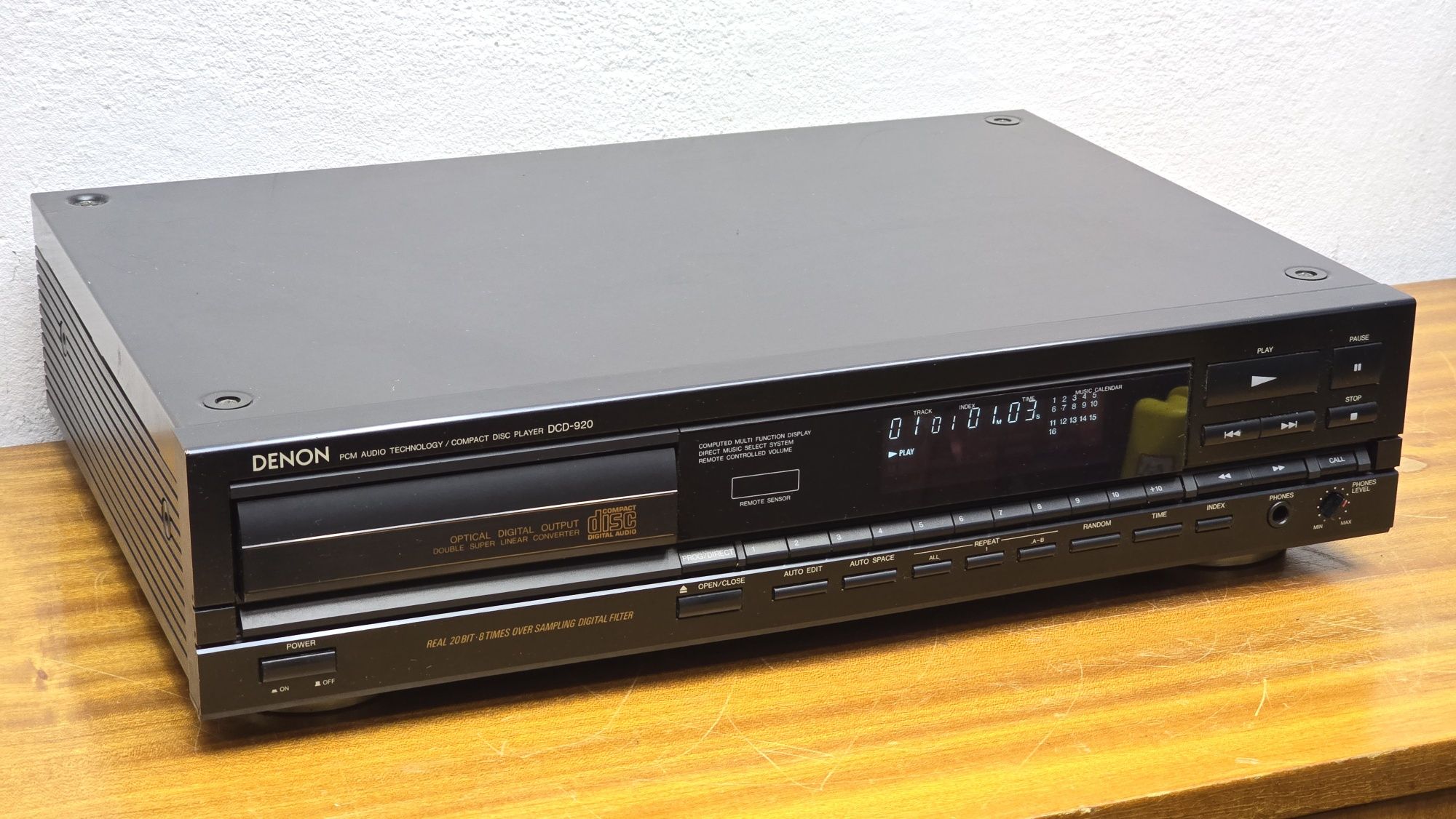 Denon DCD 920 ODTWARZACZ płyt  CD  pilot