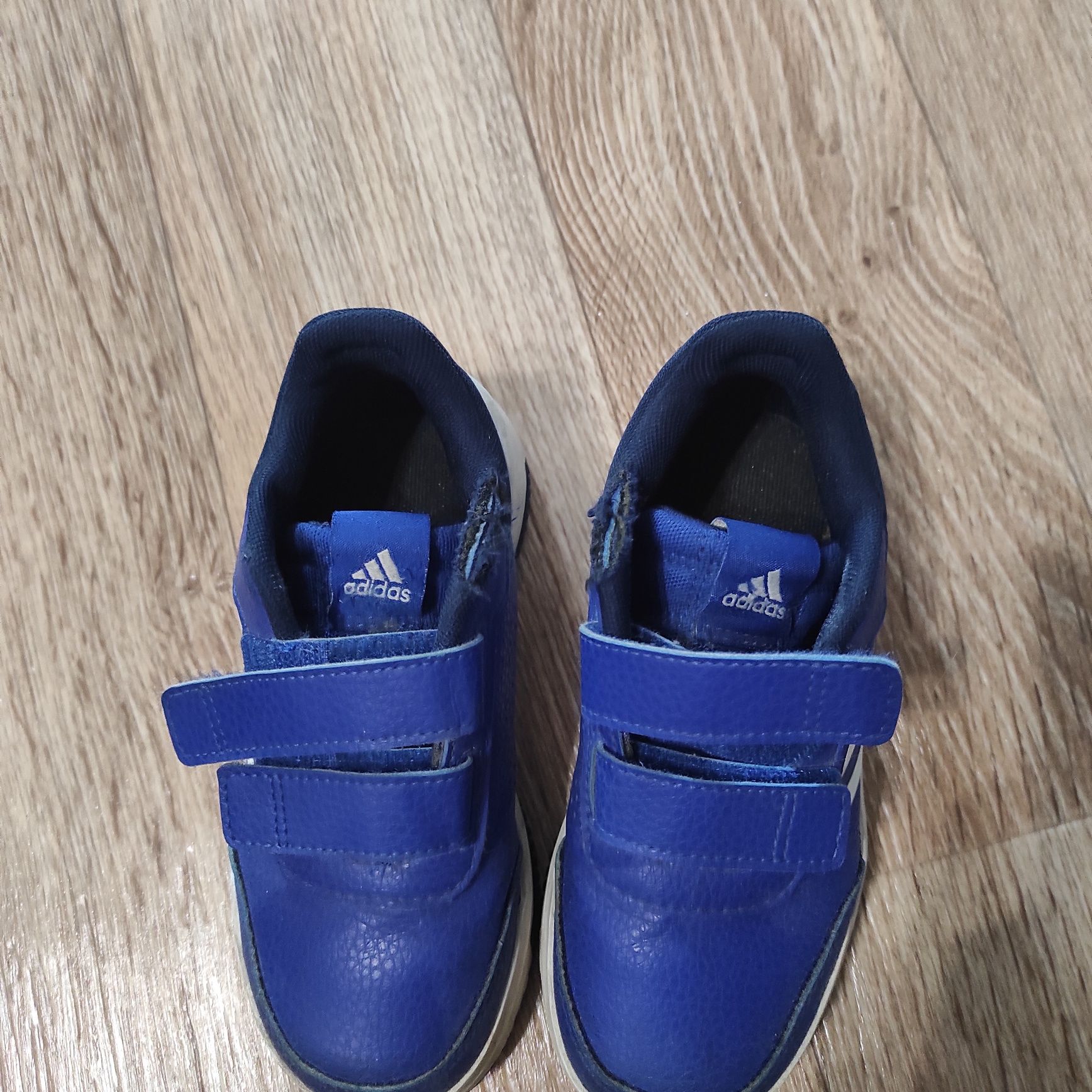 Кросівки Adidas дитячі 28розмір