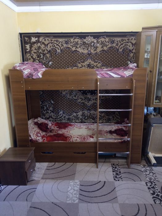 Продам дитяче двох ярусне ліжко