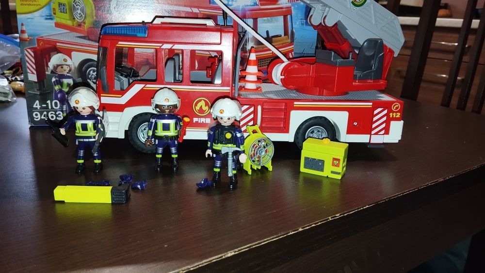 Wóz strażacki Playmobil plus oryginalny karton i instrukcja