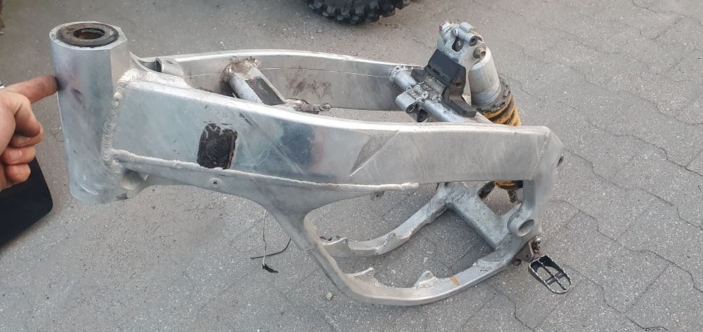 Rama Honda CR 125  ładna bez pęknięć HPP 1999 Części Dawca Alu Rama