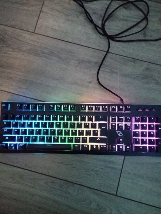 Klawiatura pół mechaniczna Iguana