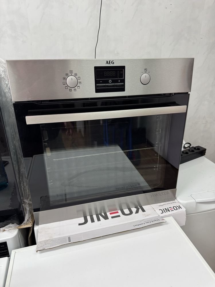 Електродуховка з варильною поверхнею AEG HE604062XB