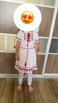 Вишиванка-плаття для дівчинки