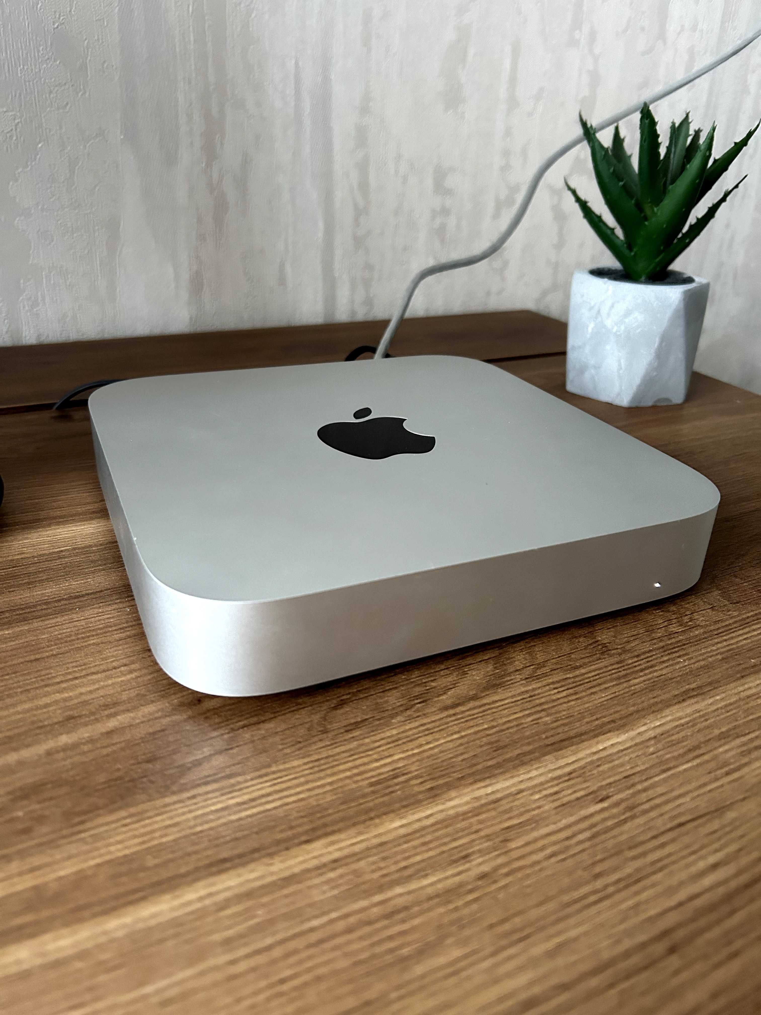 Настільний компʼютер Apple Mac mini M1 8/512