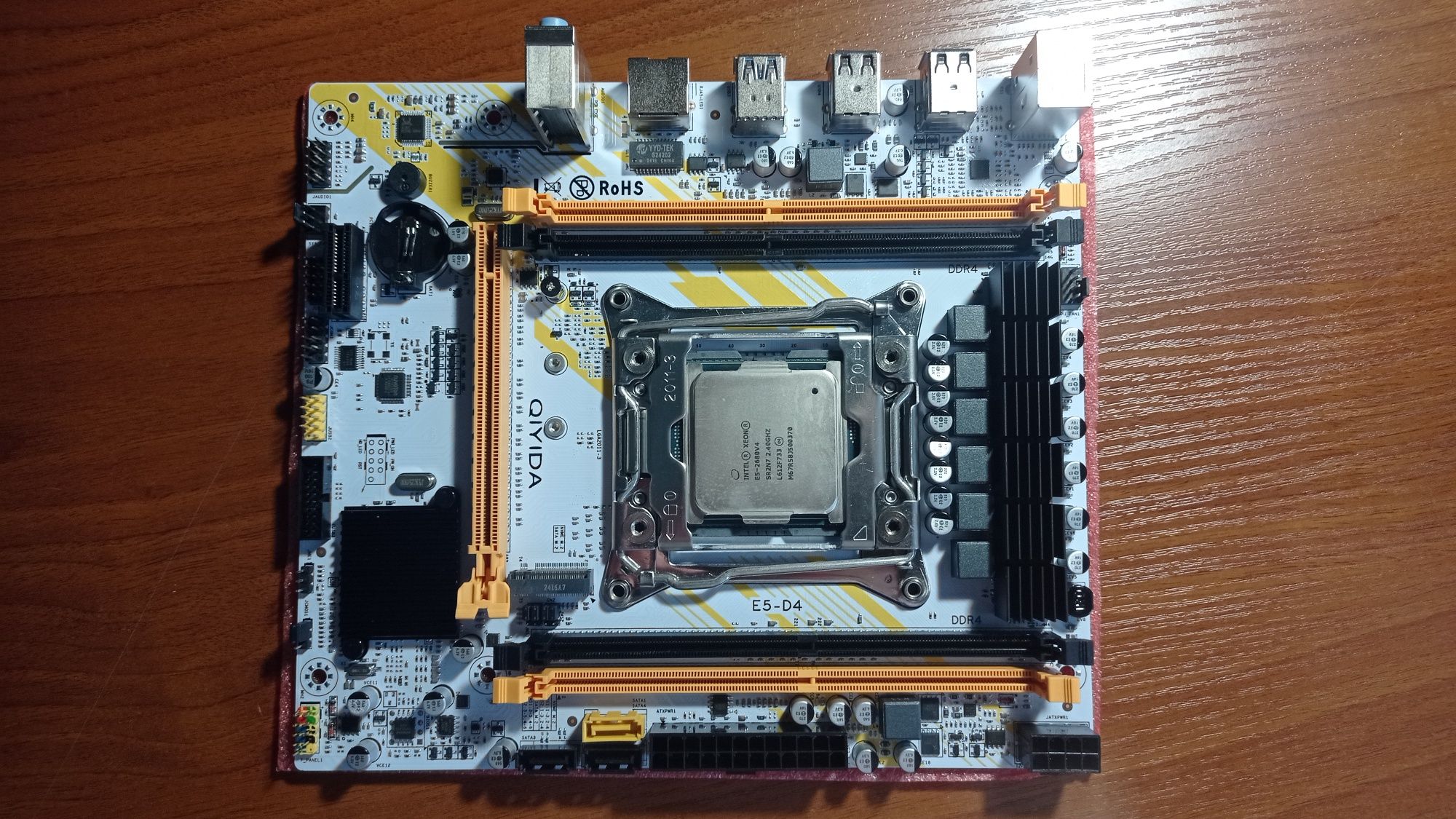 Материнська плата QIUIDA X99/Xeon 2680v4/ddr4 16gb 2шт.