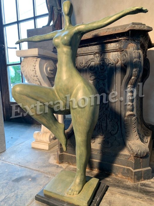 Figura z brązu. Thick Lady Nowoczesna Kobieta, Rzeźba z brązu H75cm