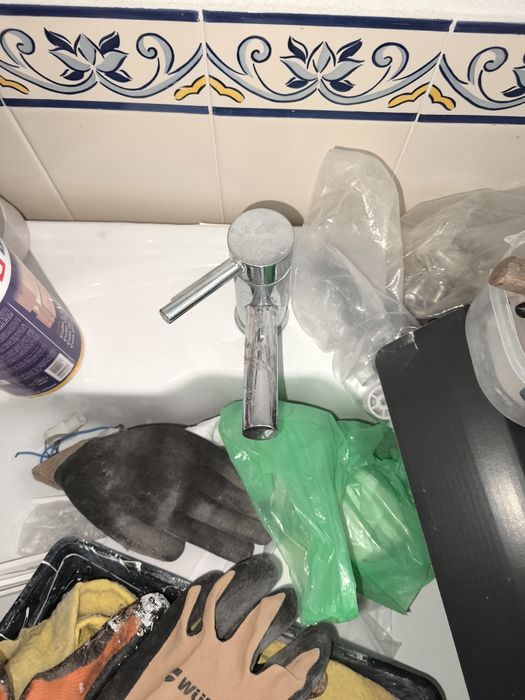 Dois móveis de casa de banho