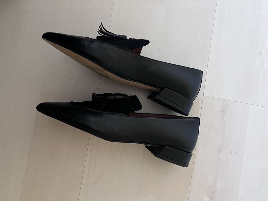 Sabrinas pretas de pele Sofia Costa