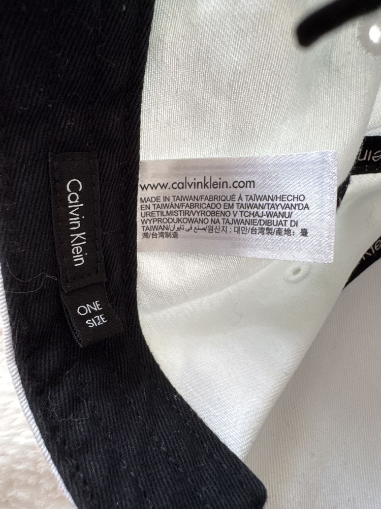 Czapka z daszkiem Calvin Klein biała męska